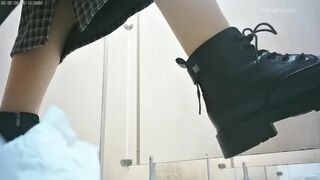 New leaked toilet filming master sneaked into the womens restroom
