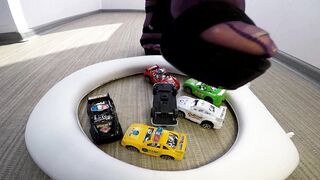 scatdesire - Scat Play with Toy Cars