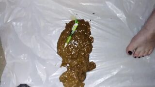 CosmicGirl - Stomach Hurts/ Rosebud Diarrhea And Farts!