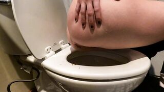 gassy - 4k Classy poo comp #2