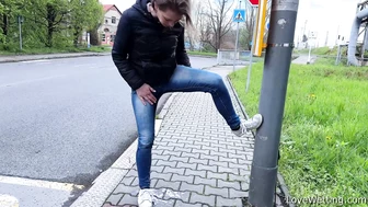 Veronika - Bus Stop