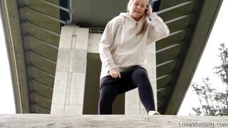 Nikki - Pissing Scene