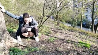 Delia - Pissing scene