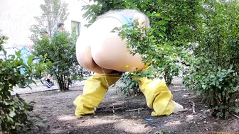 Huge Piss Streams 0001