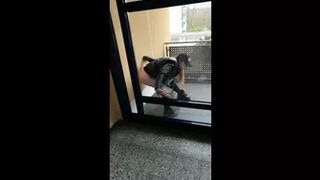 Pinkelt vor Haust