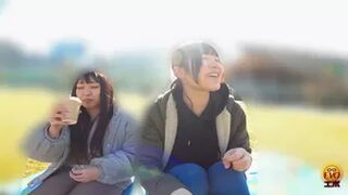 DLEE-676 02 Girls walking around outdoor leisure facilities and peeng on Japanese style toilet