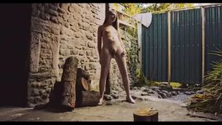 Ffezine - Naked Works And Pee In The Garden