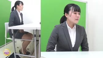 DLSL-549 03 Pressure interview, urination endurance and last-minute maximum urination