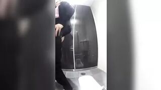 15392992 [6 people in total] New station toilet with many beautiful women 8 steps