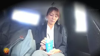 DLEE-552 04 Humiliating peeing as a result of car confinement and diuretic. Women fall victims of their evil seniors