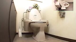 Girl Dorm Toilet Onanism III