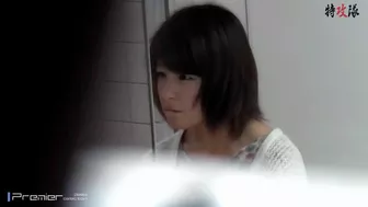 28101650  2018_20th place  The illusion that I was able to take a full-body view of a big one by thrusting it with a camera 49