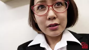 DLFF-325 01 Job hunting student seeing pissing 2