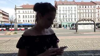 Antonia Sainz - Bus ride