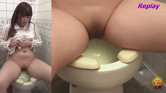 DLEE-458 02 1 Day voyeur from women’s private life: close contact pee