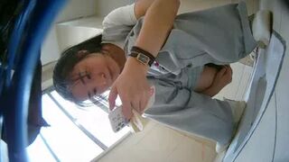 Beautiful Chinese Girls in Toliet 02