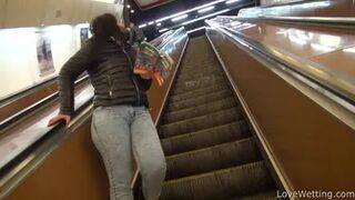 Jennifer Mendez - Weird looks