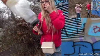 Florane Russell - Lost In The City