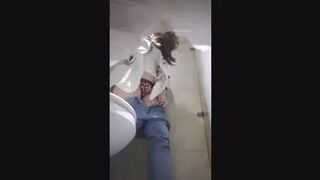 Korean_Office_Toilet_2