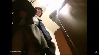 28103645 The dick is approaching! From the white ass  2 people! All 6 people can take pictures inside the LED super wide-angle toilet + front + rear indoor 3 turtles