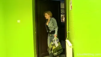 Rita - A Stuck Zipper