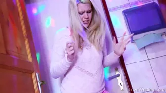 Izzy Delphine - Just One Toilet Stall