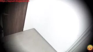 DLEE-245 02 Office Desperation and Accidents
