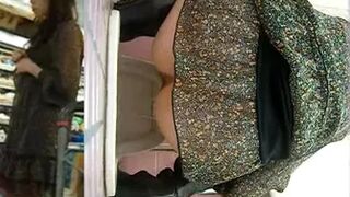 28104495 Japanese style toilet Use tissue instead of napkin, etc. 21 people in their 20s to 50s