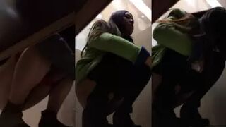 15274802 China 2019 Dalian / Shopping Center Toilet / Young / Beautiful Only 27 people