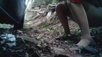 Maedels Muessen Auf Dem Oktoberfest Pissen