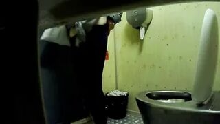 newstreettoilet-14