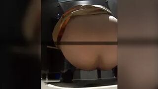 hidden cam public toilet 21-23