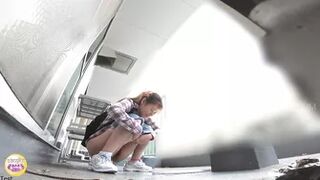 DLSL-333 06 Female school camp voyeur: sudent’s urinations report