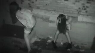 FU10 Girls Gotta Go 06