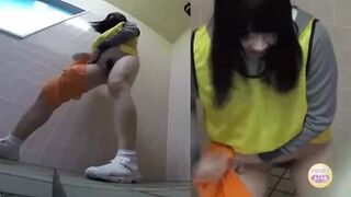 DLSL-082 02 Schoolgirls club activities Leaking or urinating in front of a sealed toilet