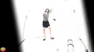 DLEE-111 02 Office toilet spy camera. OL’s leaked panties