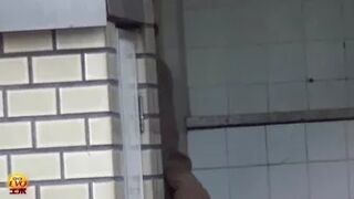 DLEE-053 01 Multi view toilet voyeur. Girls caught peeing and blowing farts