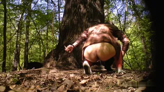 Girls Pissing Near The Tree 4