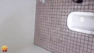 DLEE-079 01 Exploring fine urine lines. Public toilet voyeur. VOL. 3