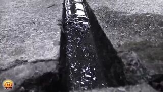 DLEE-197 01 Outdoor peeing voyeur with shameful farts echoing in the narrow alley