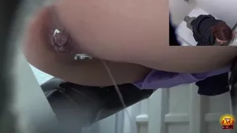 DLEE-049 01 Peephole voyeur: women peeing and farting dirty in public toilet
