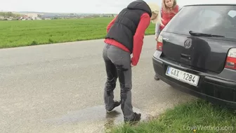 Licky Lex + Violeta - Out of gas