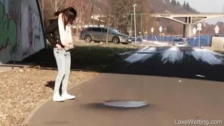 Miky Love - Pissing Scene