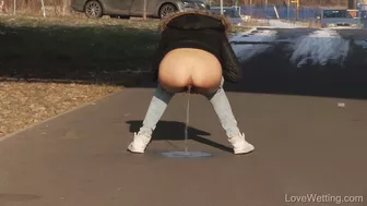 Miky Love - Pissing Scene