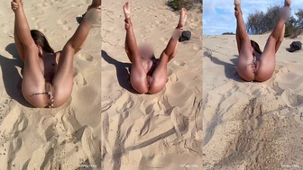 kimeyriley - Do you wanna caught me at the beach?