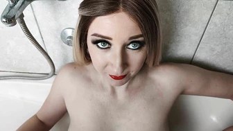 Lily_Slutty - I piss on my milf @LoveBanaxy