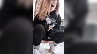 xxNaughtyNicolexx - i made yellow snow :3