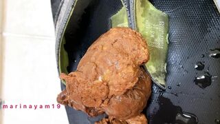 Marinayam19 - Shitting on old flip flops