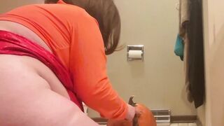 CountessXxxtina - Jinkies: The Wicked Countess Makes A Shit-O-Lantern