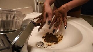 Brownsensations - Shitting in the sink and washing my hands in it